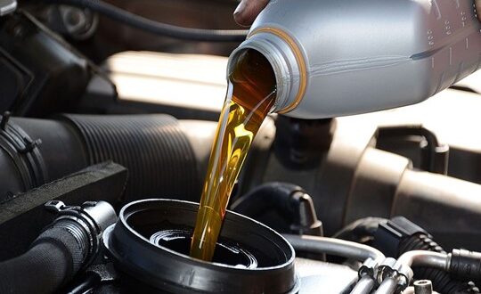 Cara Memilih Oli Mesin Motor Matic yang Cocok